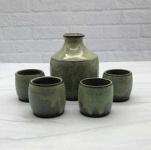 Sake set in Yellow Green