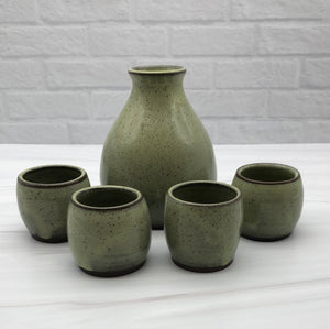 Sake set in Yellow Green