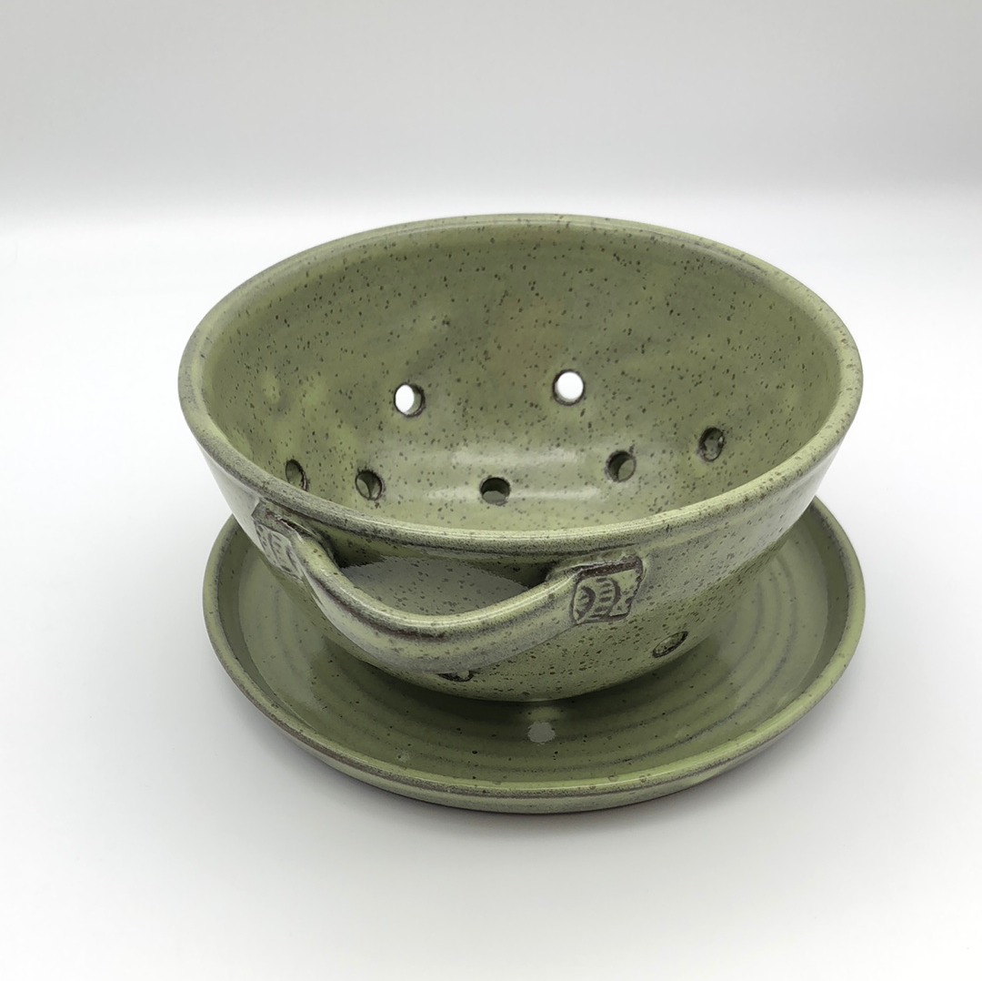 Berry Bowl in Yellow Green
